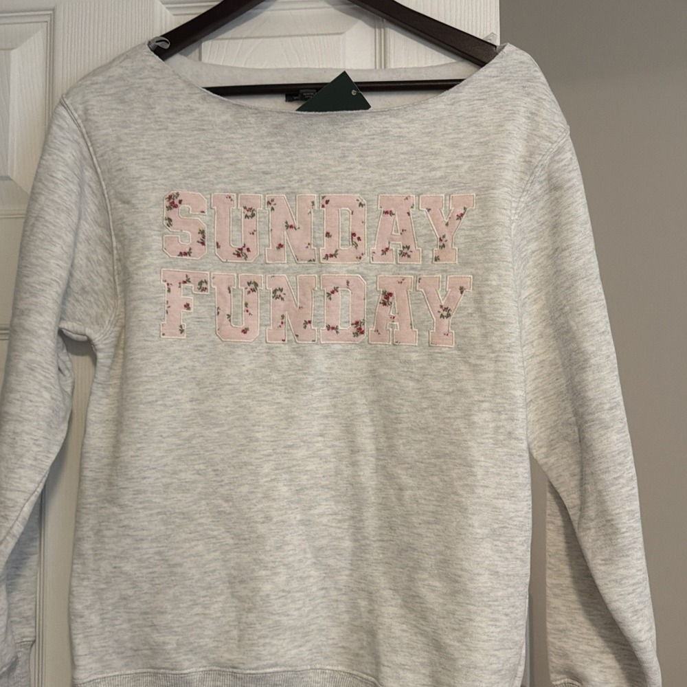 Wild Fable Women's Drop Shoulder "Sunday Funday" Sweatshirt Gray Size XXS - Picture 3 of 9